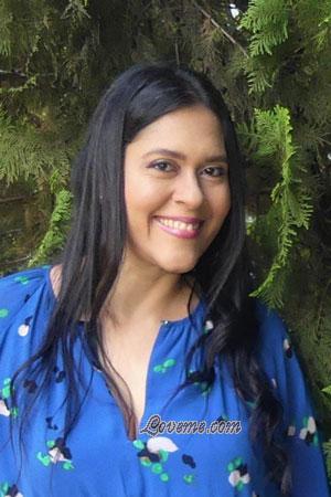 212406 - Angela Edad: 41 - Colombia