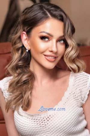 212837 - Julia Edad: 38 - Ucrania