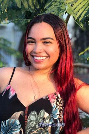 212888 - Daniela Edad: 24 - Colombia