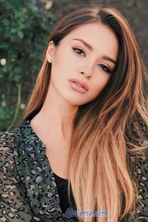 213680 - Karina Edad: 29 - Ucrania