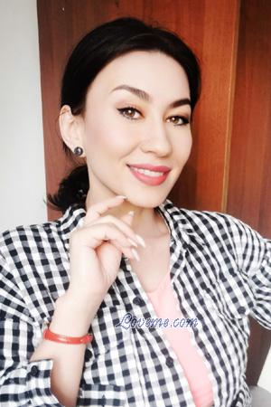 213726 - Liliya Edad: 35 - Rusia