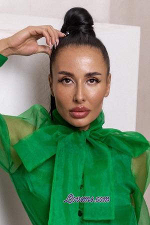 213730 - Safina Edad: 35 - Rusia