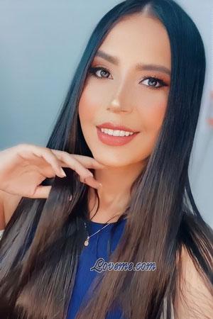 213743 - Adriana Edad: 29 - Colombia