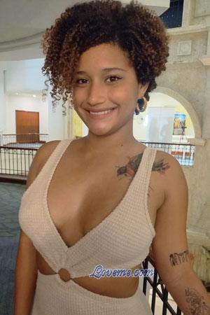 213866 - Emyi Edad: 23 - Colombia