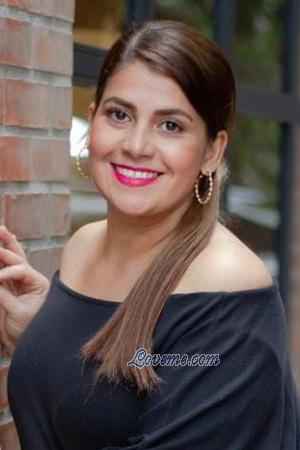 214000 - Lina Edad: 45 - Colombia