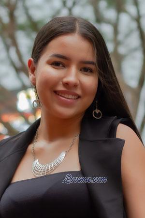 214077 - Laura Edad: 21 - Colombia