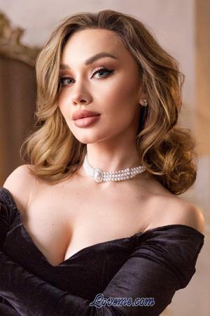 214113 - Julia Edad: 33 - Ucrania