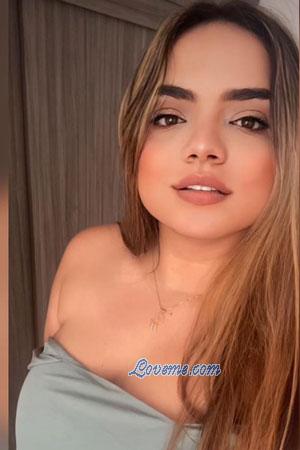 214153 - Valentina Edad: 28 - Colombia