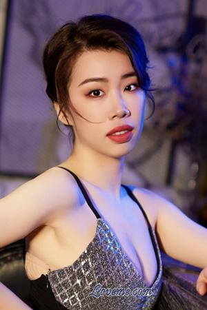 214485 - Yijun Edad: 36 - China