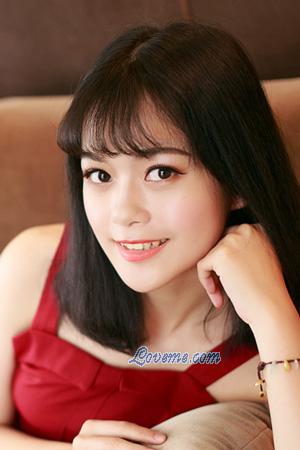 214646 - Jenny Edad: 25 - China