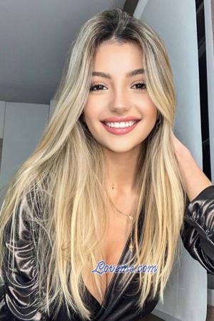 214701 - Oriana Edad: 25 - Argentina