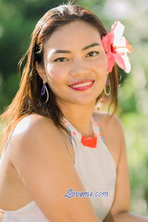 214771 - Jennifer Edad: 36 - Filipinas