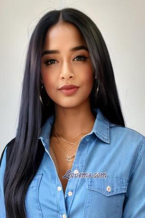 215361 - Carmen Edad: 26 - Colombia