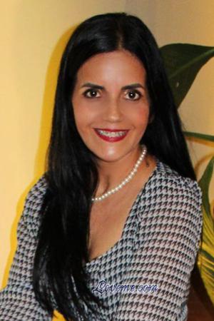 215403 - Marcia Edad: 51 - Costa Rica