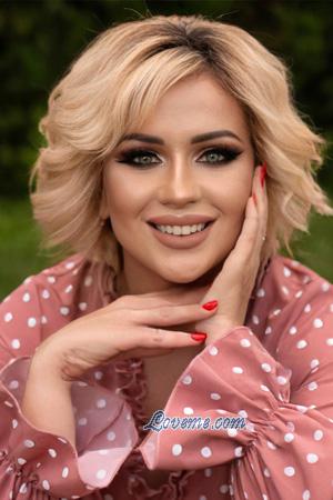 215530 - Liubov Edad: 38 - Ucrania