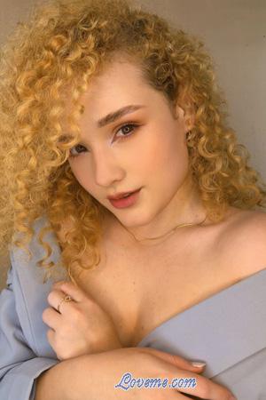 215550 - Scarlet Edad: 25 - Colombia