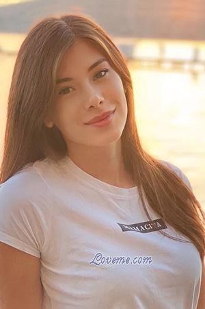 215872 - Albina Edad: 33 - Ucrania