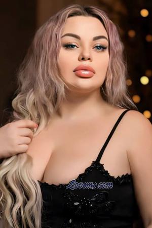 216000 - Tetiana Edad: 30 - Ucrania