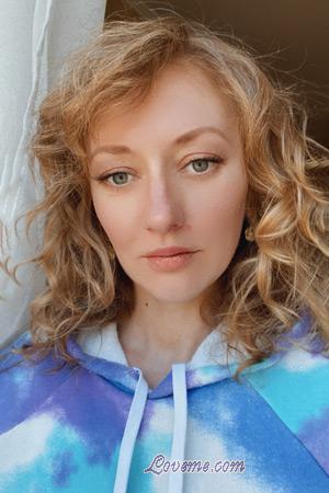 216553 - Julia Edad: 34 - Ucrania