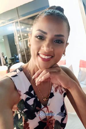 217113 - Amelia Edad: 53 - Ecuador