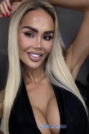 217298 - Elisabeth Edad: 25 - República Checa