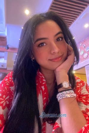 217500 - Chelsy Edad: 22 - Colombia