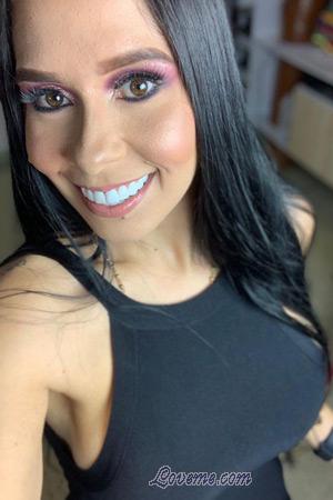 219488 - Laura Edad: 34 - Colombia