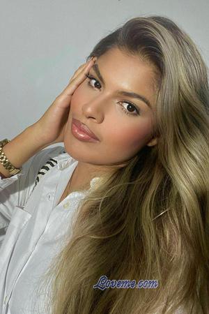 219653 - Valentina Edad: 23 - Colombia