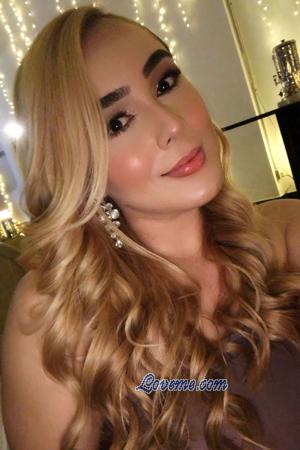 220031 - Daniela Edad: 30 - Colombia