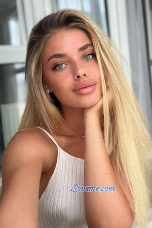 220372 - Alina Edad: 29 - Ucrania