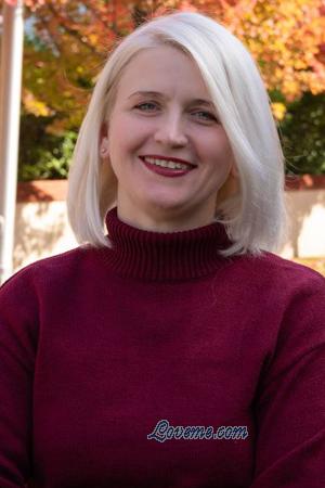 220747 - Tetiana Edad: 45 - Ucrania