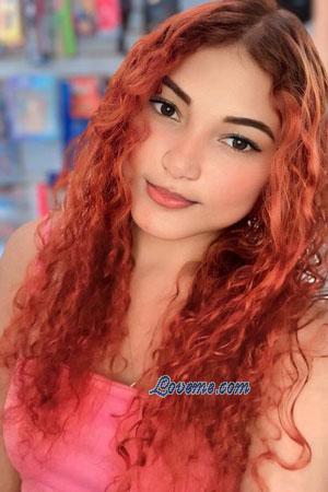 220758 - Julieth Edad: 26 - Colombia