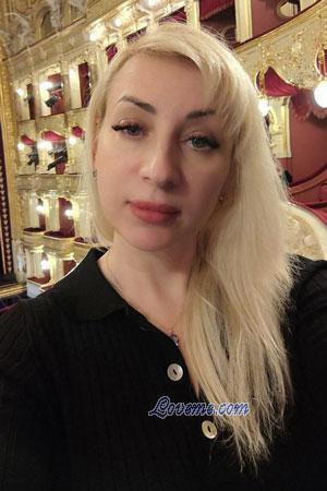 221102 - Iryna Edad: 49 - Ucrania