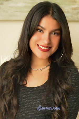 221227 - Ana Edad: 27 - Perú