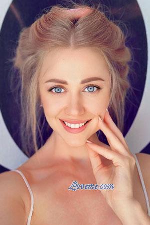 221368 - Olha Edad: 38 - Ucrania