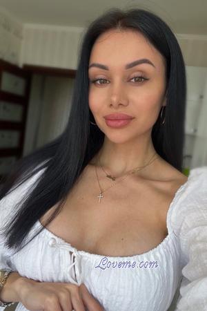 221749 - Julia Edad: 32 - Ucrania