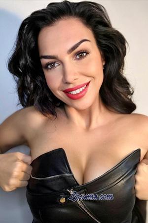 221758 - Anna Edad: 36 - Ucrania