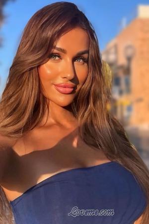 222004 - Oleksandra Edad: 37 - Ucrania