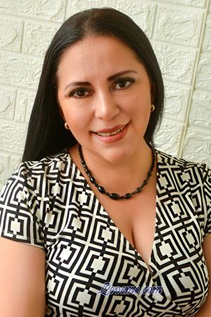 222588 - Karina Edad: 47 - Perú