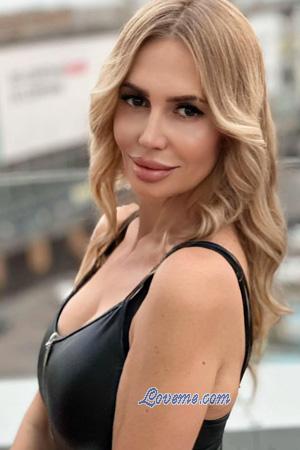 222678 - Nadiia Edad: 47 - Ucrania