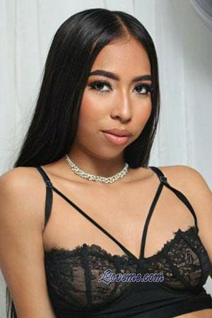 223833 - Julieth Edad: 23 - Colombia