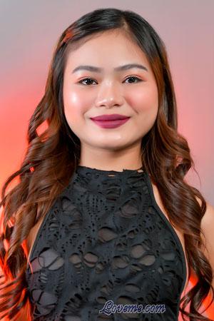 223852 - Jeramae Age: 20 - Philippines