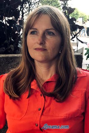 224057 - Irina Edad: 41 - Russia