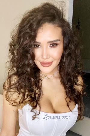 225163 - Aruzhan Edad: 21 - Kazajstán