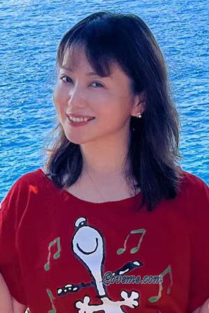 225628 - Lily Edad: 51 - China