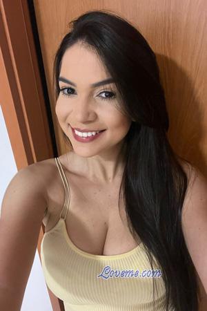 225673 - Pamella Karine Edad: 32 - Brazil