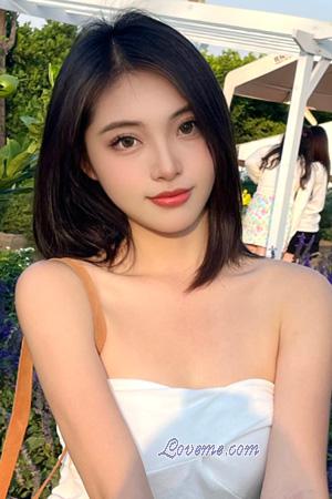 225788 - Yinglin Edad: 24 - China