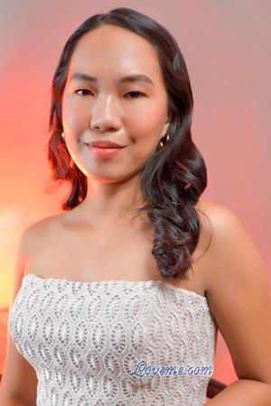226640 - Nicole Edad: 22 - Filipinas