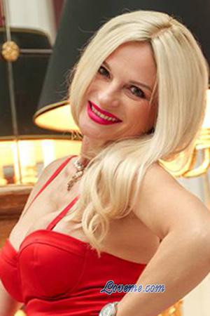 226678 - Julia Edad: 52 - Ucrania