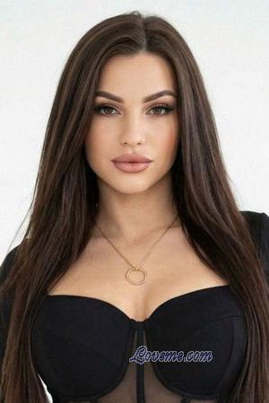 227475 - Yuliia Edad: 32 - Ucrania